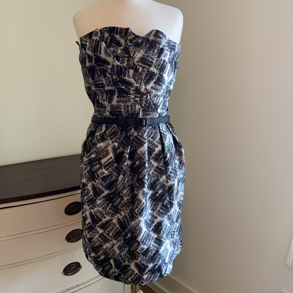 Max and Cleo strapless black white belted dress
